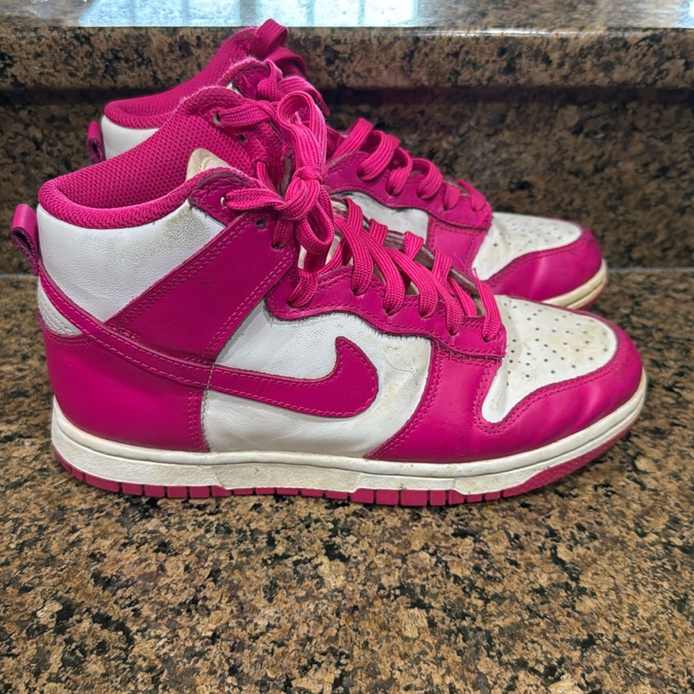 Authentic Nike dunk high pink prime women’s size 6